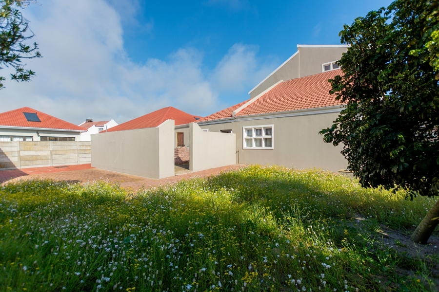 4 Bedroom Property for Sale in Port Owen Western Cape